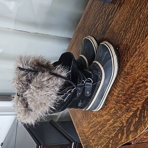 Winter boots